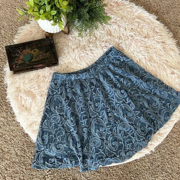 Scobe Blue Lace Stretch Skater Mini Skirt Lined Elastic Waist sz M Boho - Picture 1 of 7